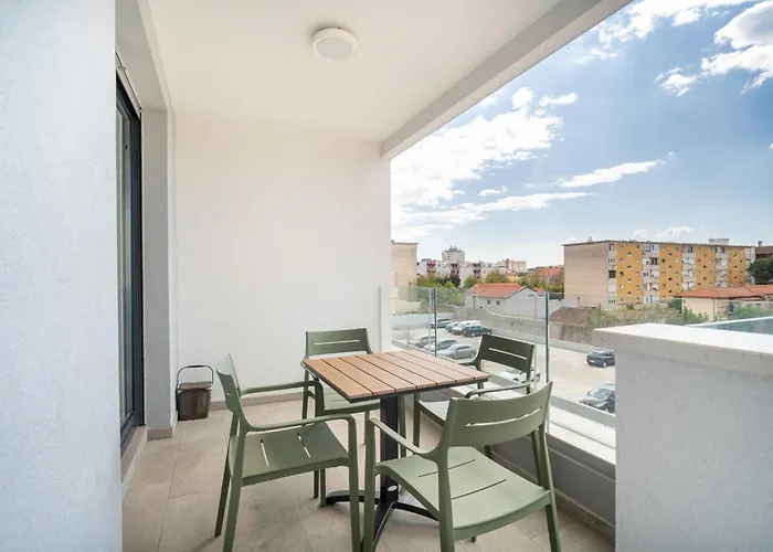 Prism Living * 扎达尔