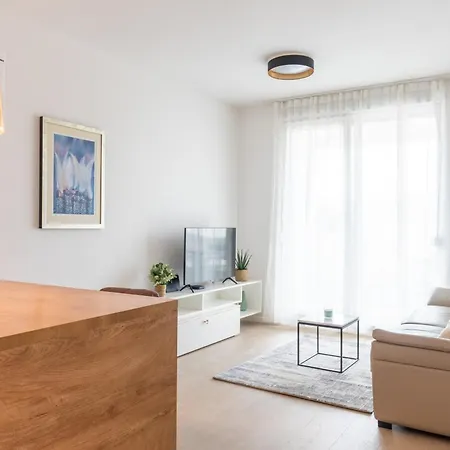 Prism Living Apartment *
