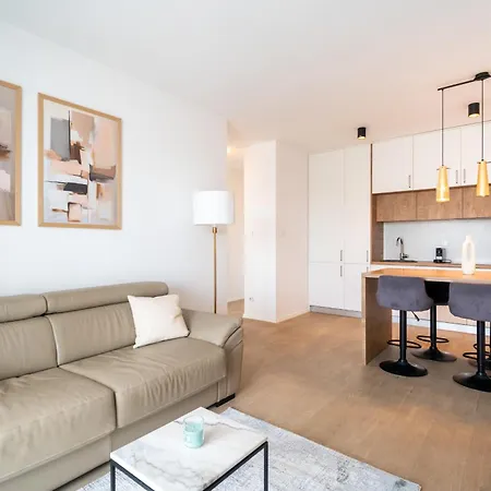 Prism Living Apartment *